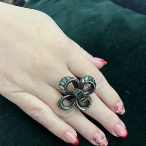 Vintage Oscar De La Renta Brass And Crystal Bow Ring